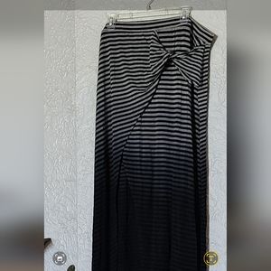 NWOT Torrid brand maxi skirt ombre grey to black sz 3 22 24